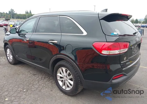 2017 Kia Sorento 2.4L Lx z USA, uszkodzony, nr VIN 5XYPGDA3XHG302704